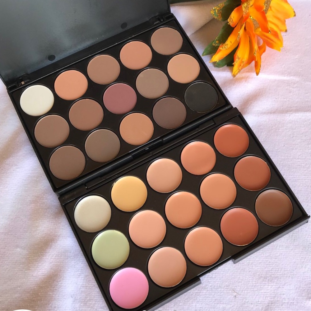Bundle colors Eyeshadow & Face Concealer Palettes